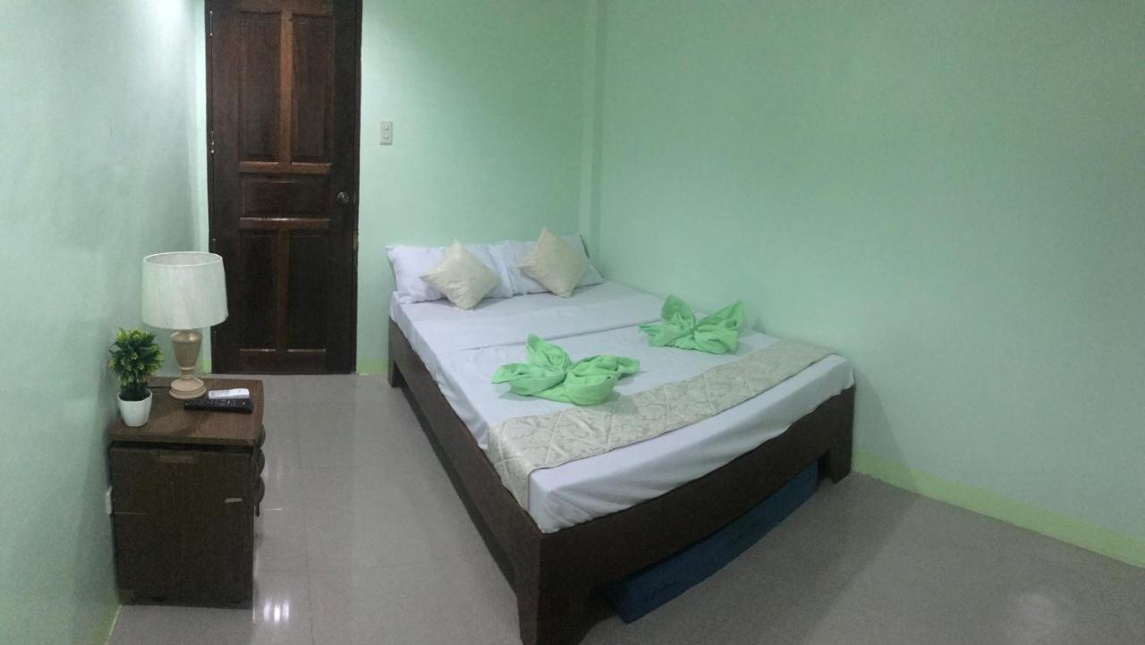 La Casa Milagrosa Hotel Coron Bagian luar foto