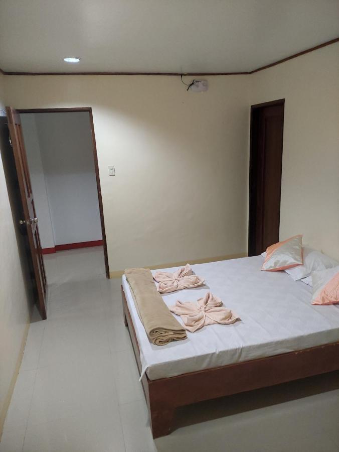 La Casa Milagrosa Hotel Coron Bagian luar foto