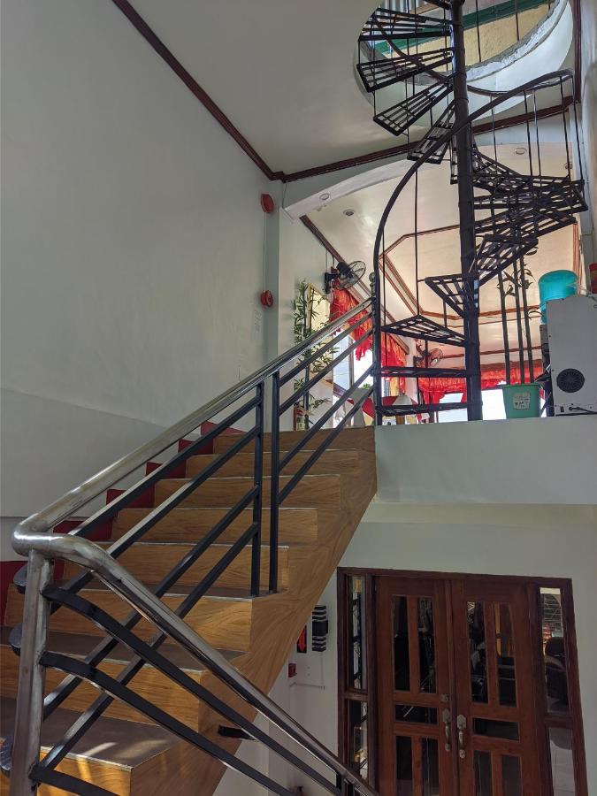 La Casa Milagrosa Hotel Coron Bagian luar foto