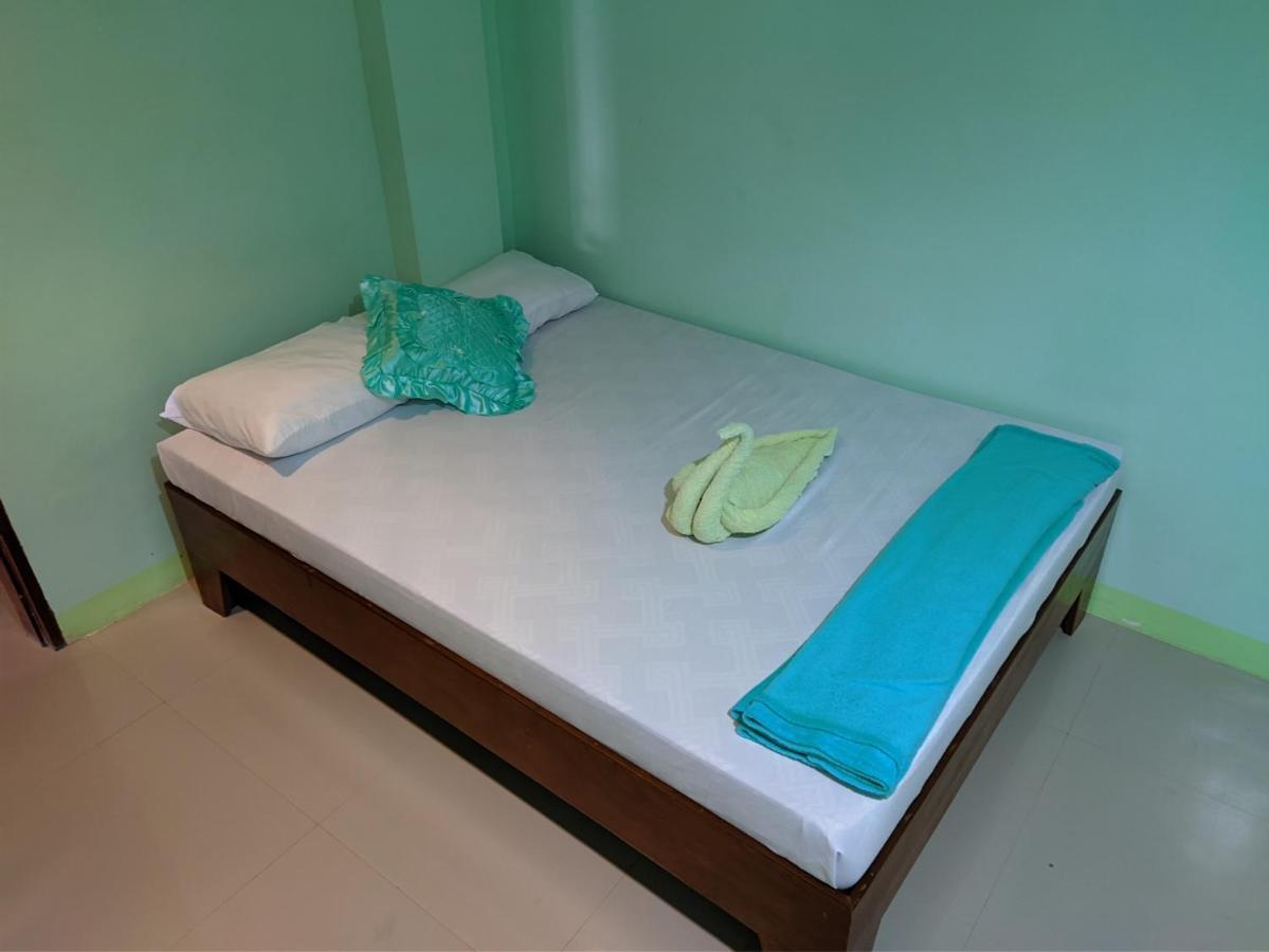La Casa Milagrosa Hotel Coron Bagian luar foto